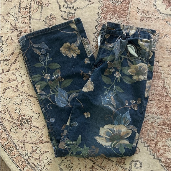 Denim - Women’s Floral Print Blue Jeans